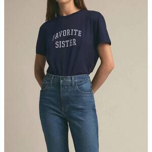 NEW FAVORITE DAUGHTER favorite sister cropped tee in navy